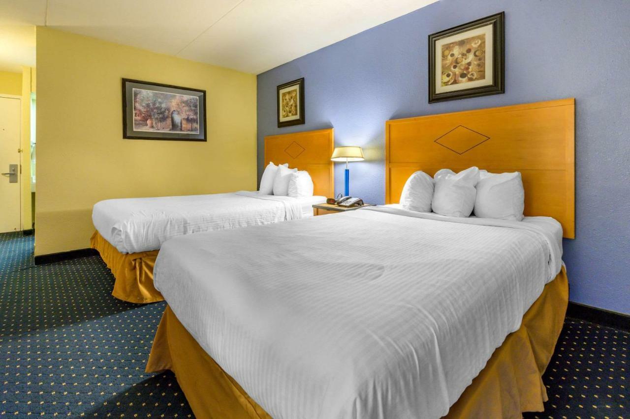 Aire Hotel Lebanon Hershey Extérieur photo